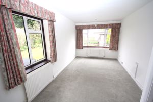 Main bedroom- click for photo gallery